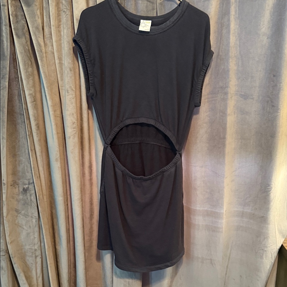 Offline front Cutout Dress